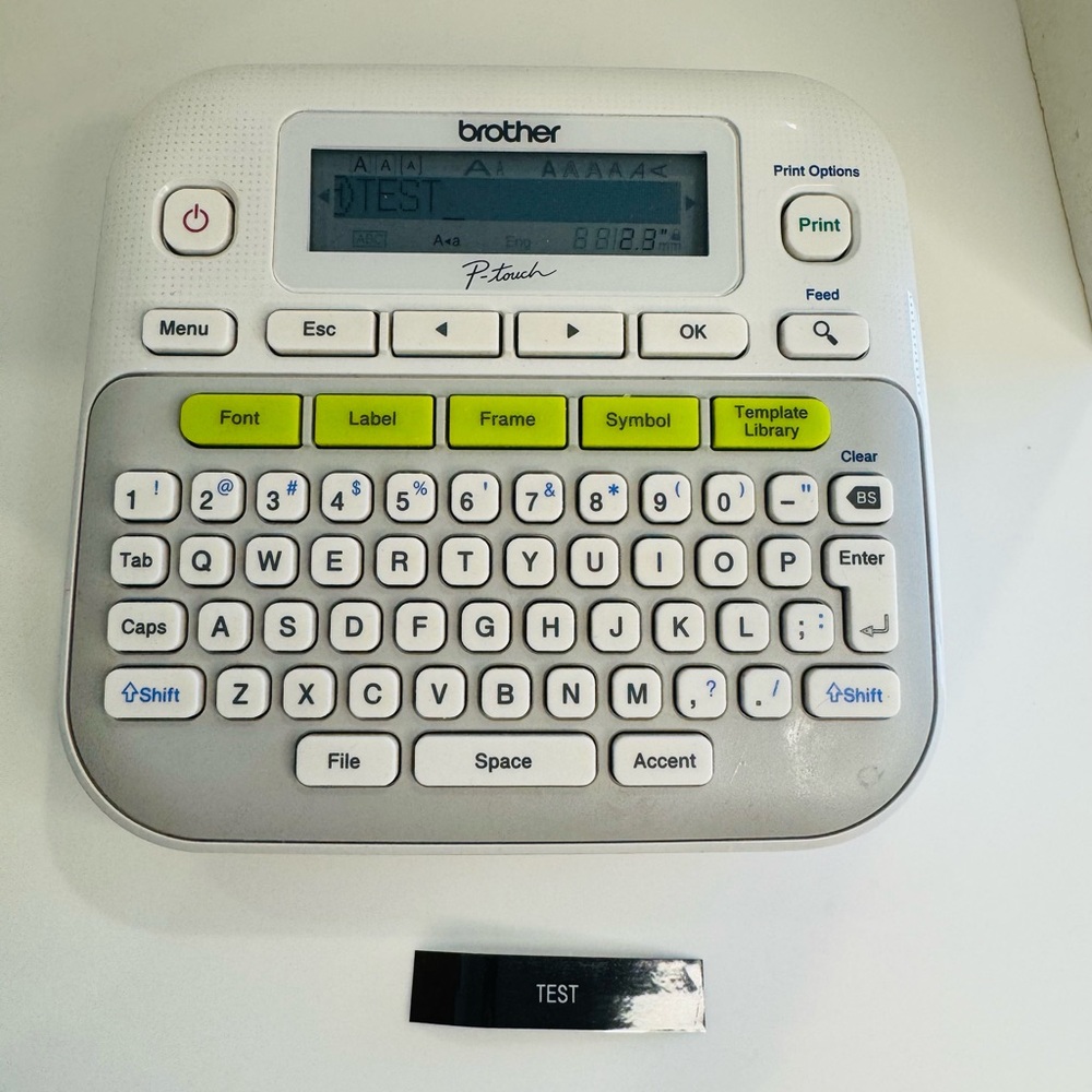 Brother P-Touch PT-D210 Label Maker - Picture 3 of 4